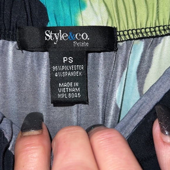 🔥3 for $25🔥 CUTE STRAPLESS BLACK WITH YELLOW GREEN AND BLUE FLOWERS SZ PS - Picture 7 of 7